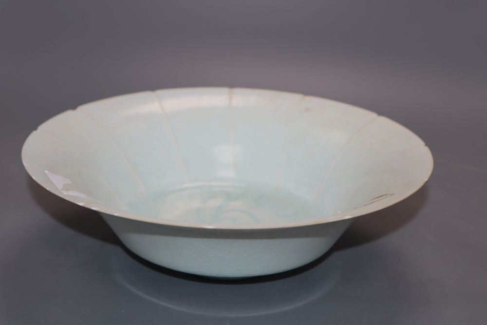 A Chinese Qingbai-type bowl, diameter 23cm